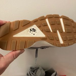 Women’s Huarache size 10